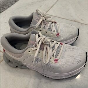 On Cloudflyer - White and Gray Sneakers - Size 8